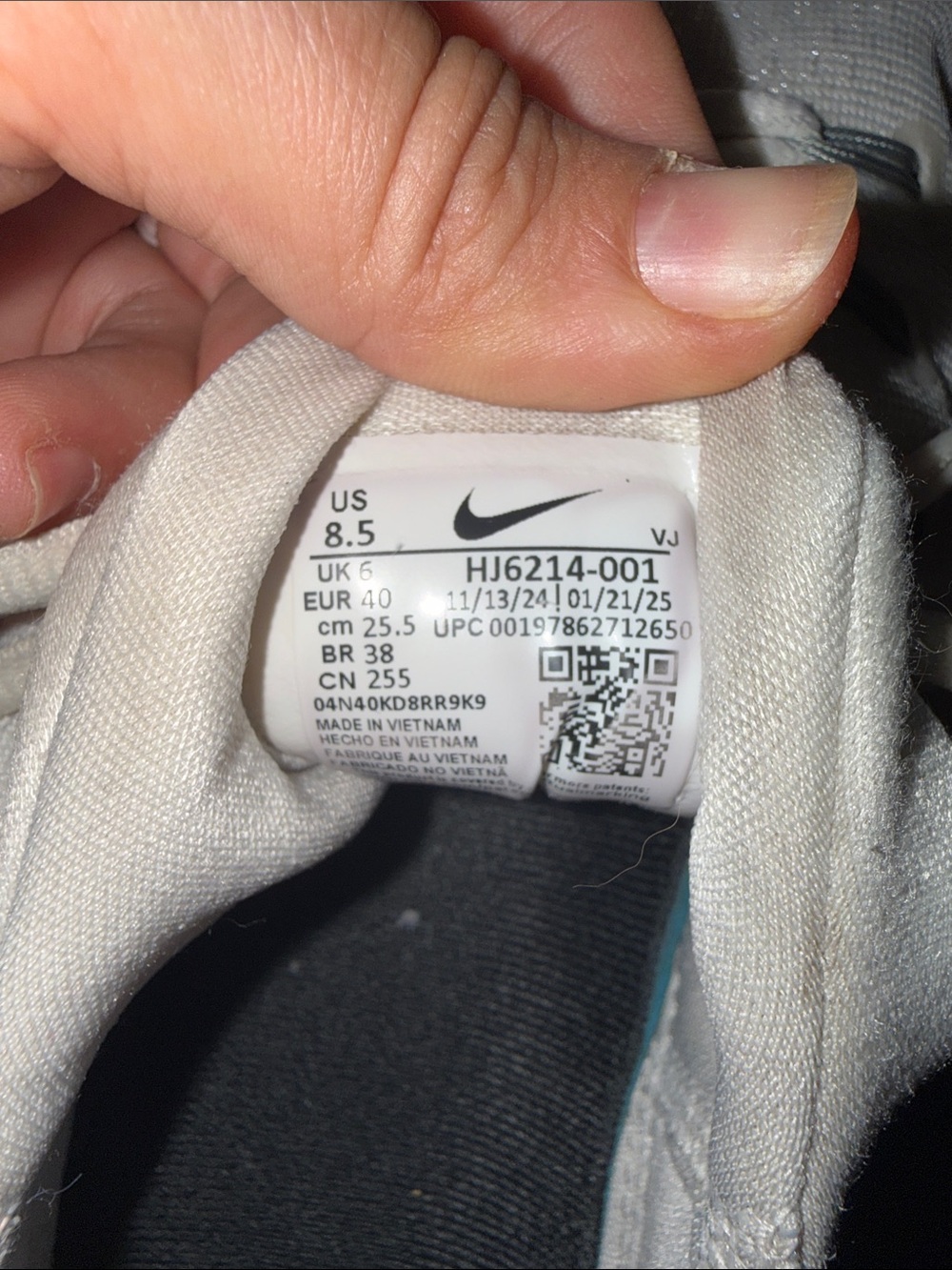 Nike Free Metcon 6 SE Cream, yellow, silver and purple Sneakers - Picture 6 of 11